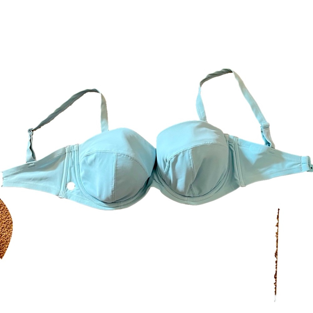 Lilly & Lime Light Blue Underwire Halter Bikini Top 32 GG Women’s Swimsuit